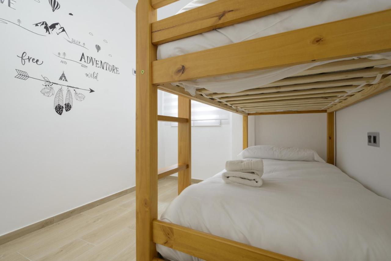 Granada Materno Apartment ภายนอก รูปภาพ
