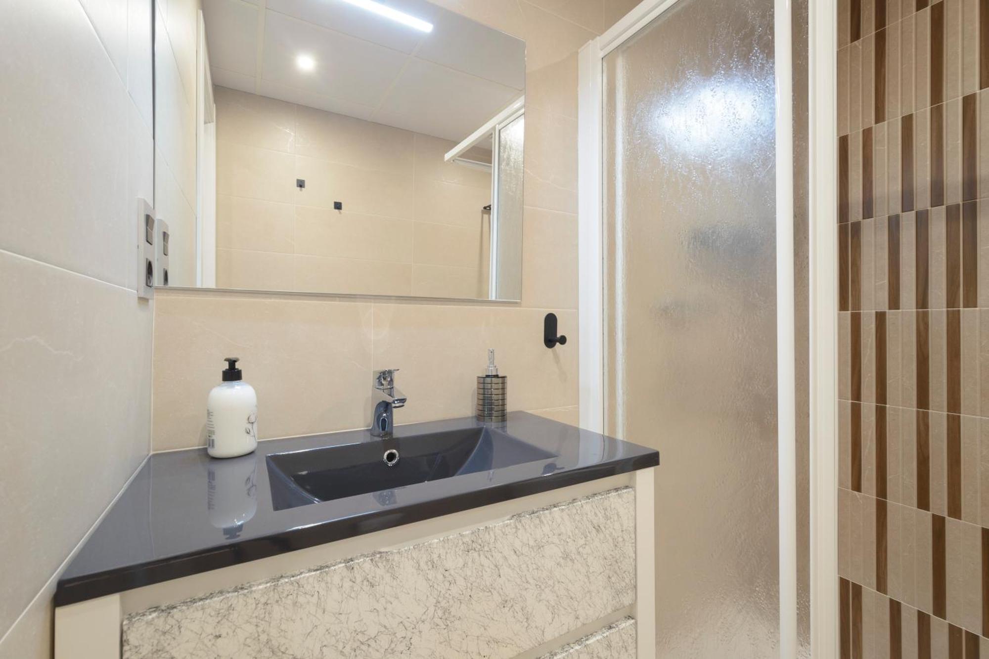 Granada Materno Apartment ภายนอก รูปภาพ